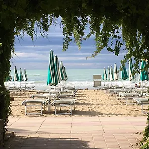 Vina Del Mar Pineta 4*, Lido di Jesolo Italien